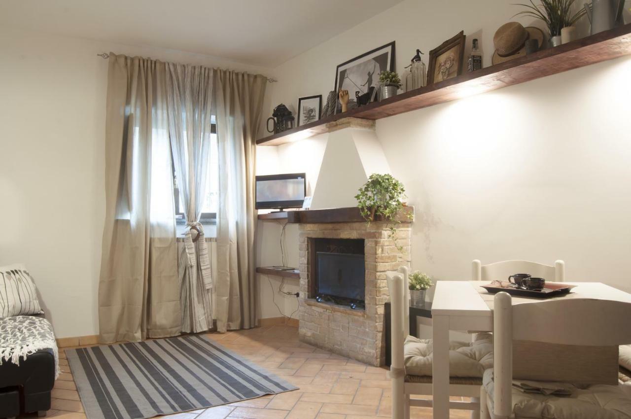 Il Palazzetto Sulla Francigena Apartment Formello Luaran gambar